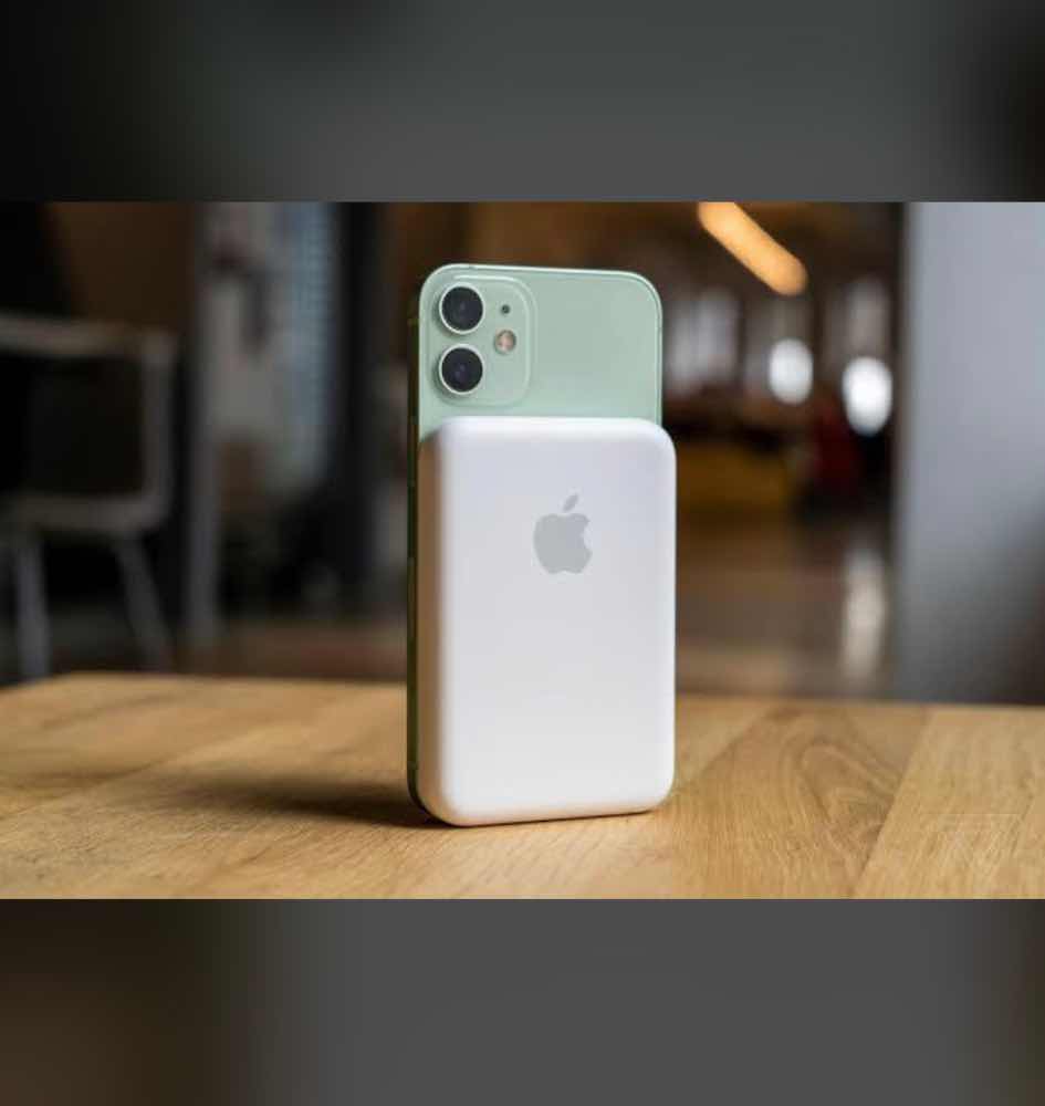 MagSafe power bank for iPhone image - mobimarket
