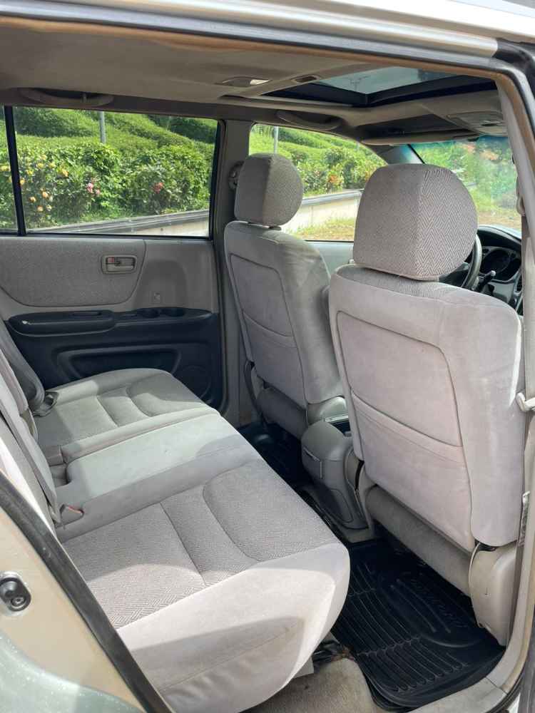 TOYOTA HIGHLANDER 2002 MODEL image - mobimarket