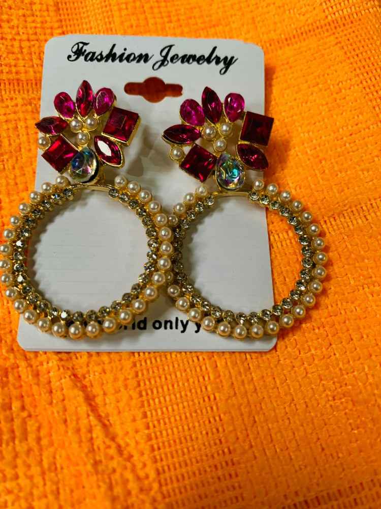 Gold plated earrings image - Mobimarket