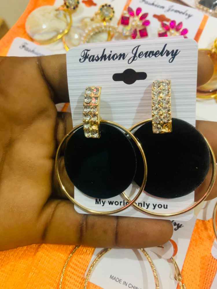 Gold plated earrings image - mobimarket