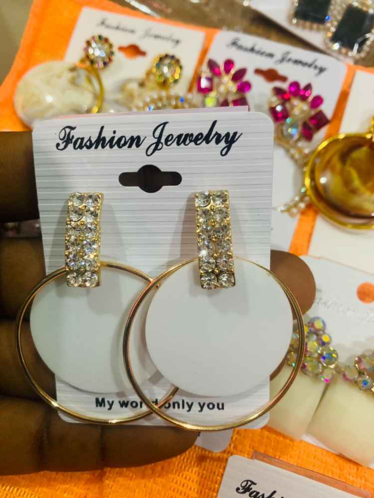 Gold plated earrings image - mobimarket