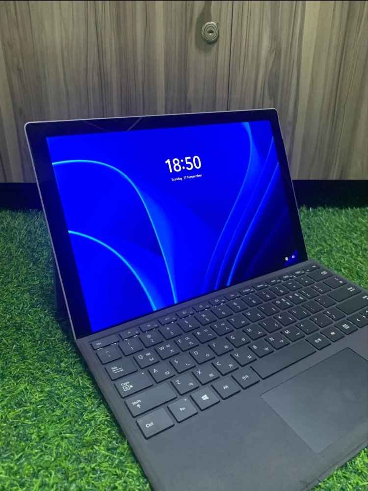 Microsoft Surface image - mobimarket