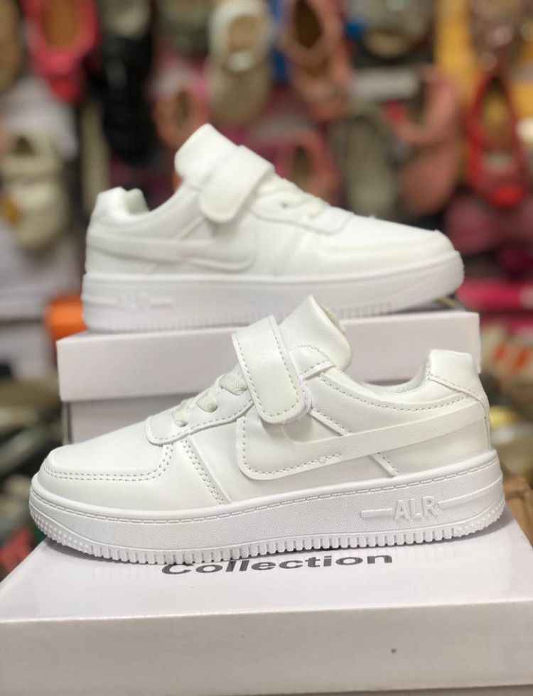 Kids shoes image - Mobimarket