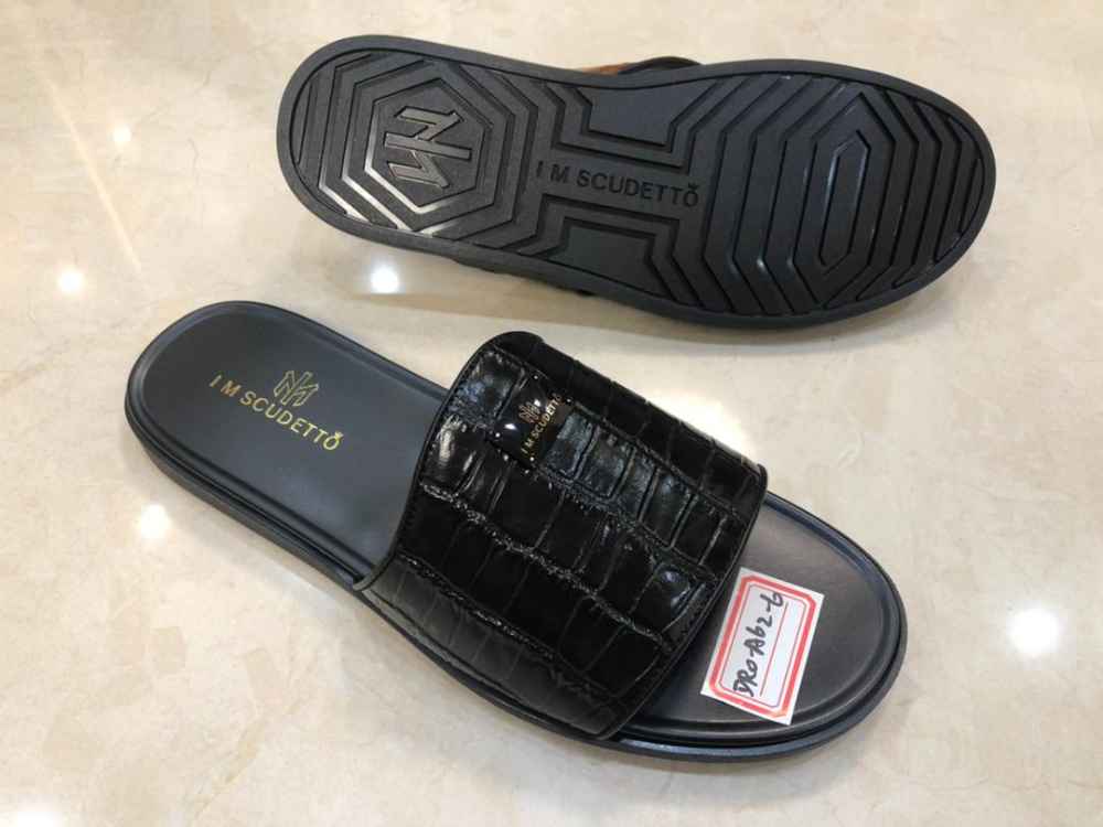 I M Sucdetto Slippers image - Mobiarket