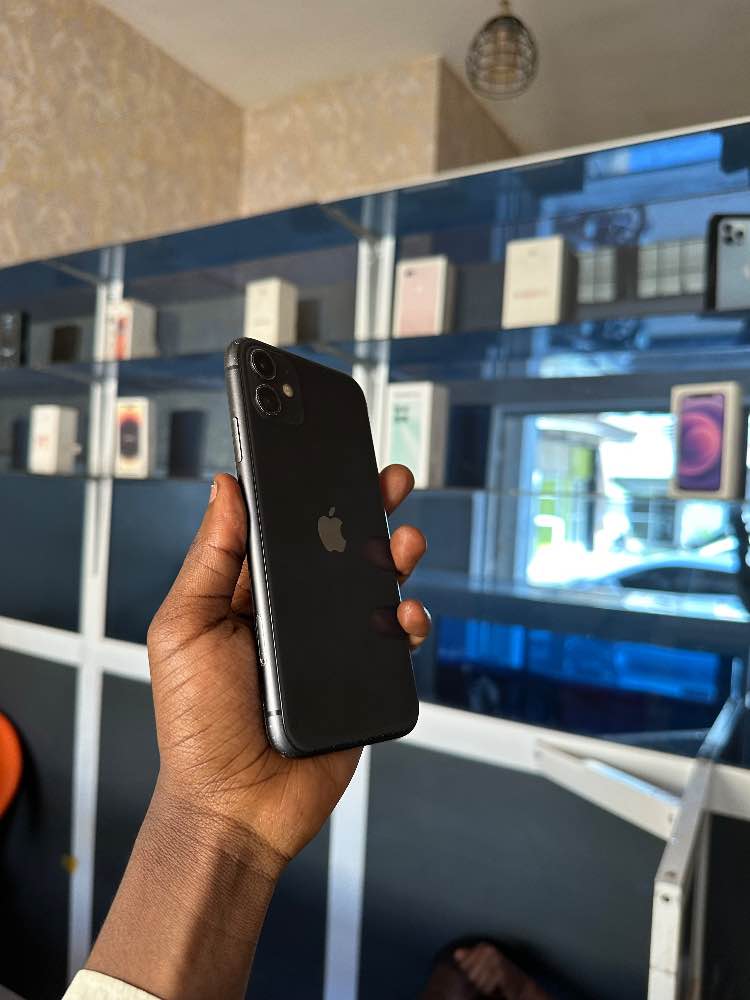 iphone 11 image - mobimarket