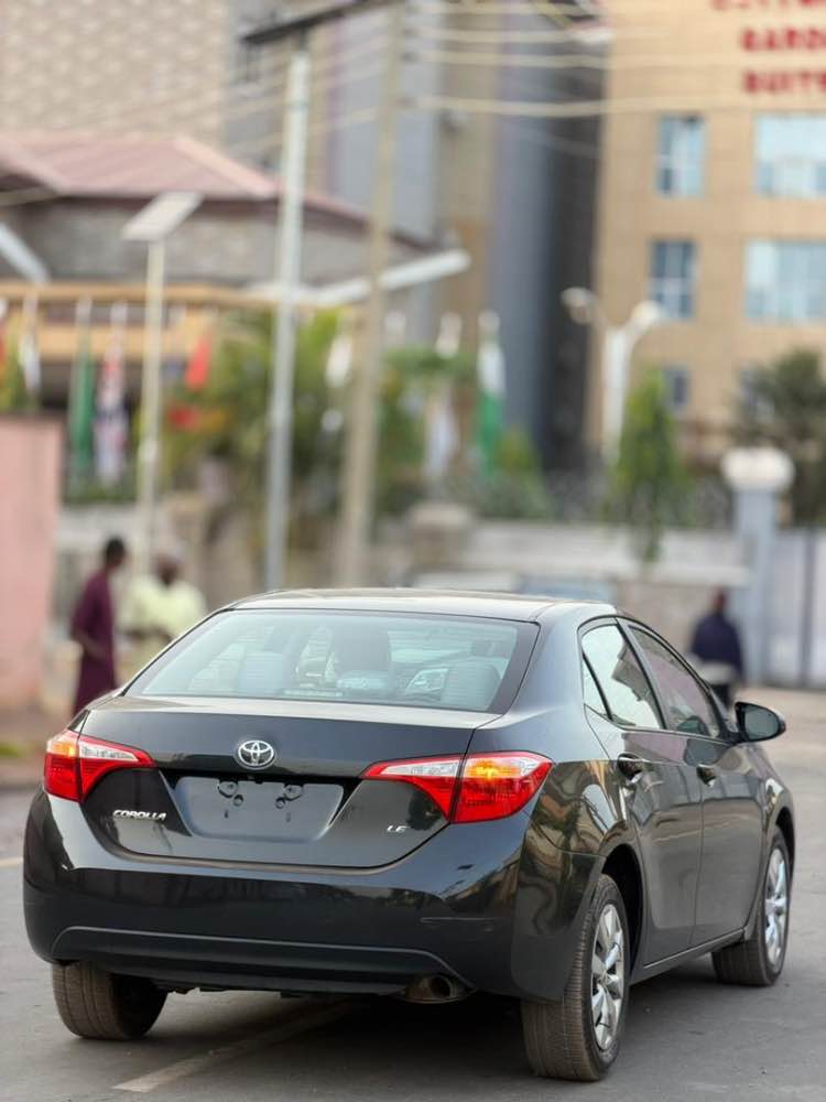 TOYOTA COROLLA image - mobimarket