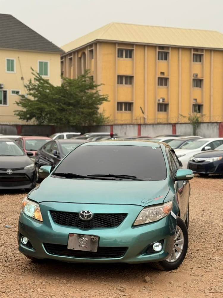 TOYOTA COROLLA 2010 image - Mobi market