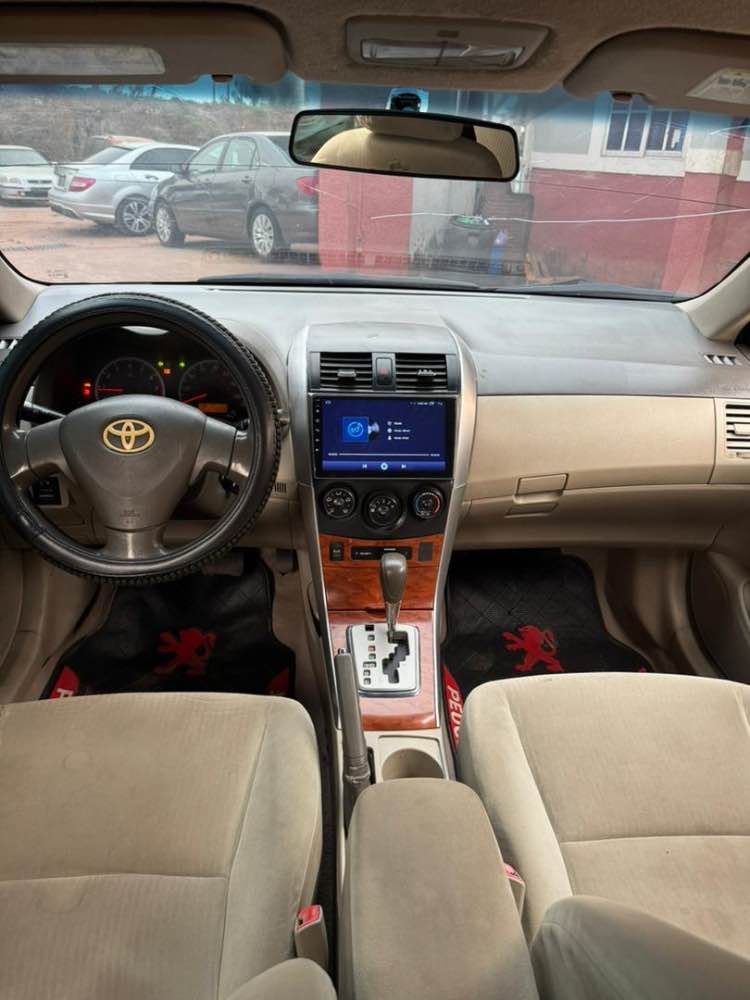 TOYOTA COROLLA 2010 image - mobimarket