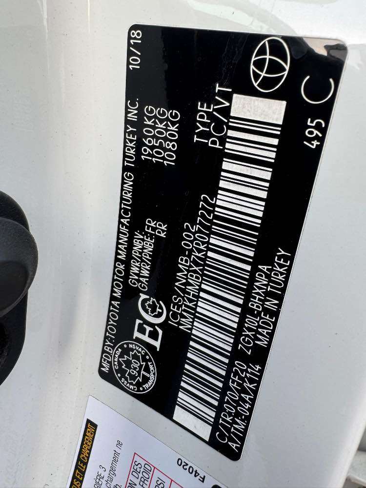 TOYOTA CHR image - mobimarket