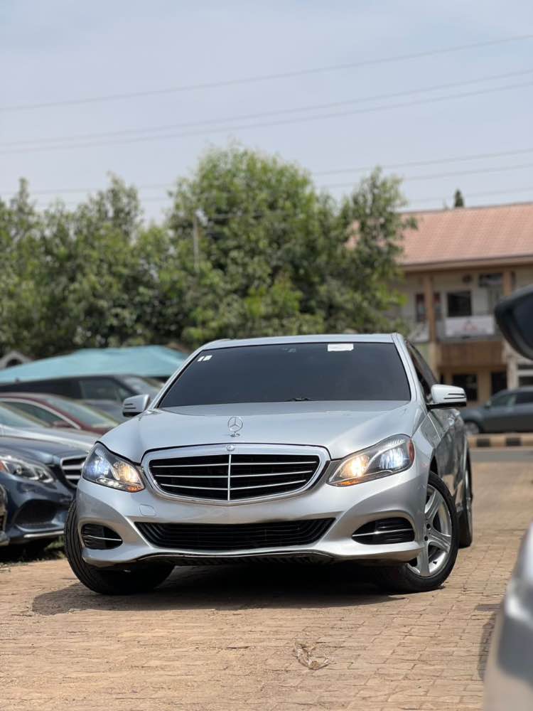 Mercedes Benz image - Mobimarket