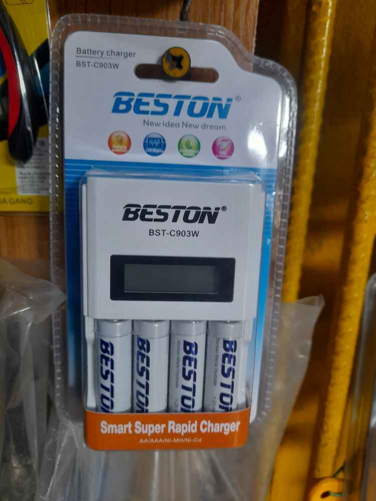 Beston charger and battery image - Mobimarket